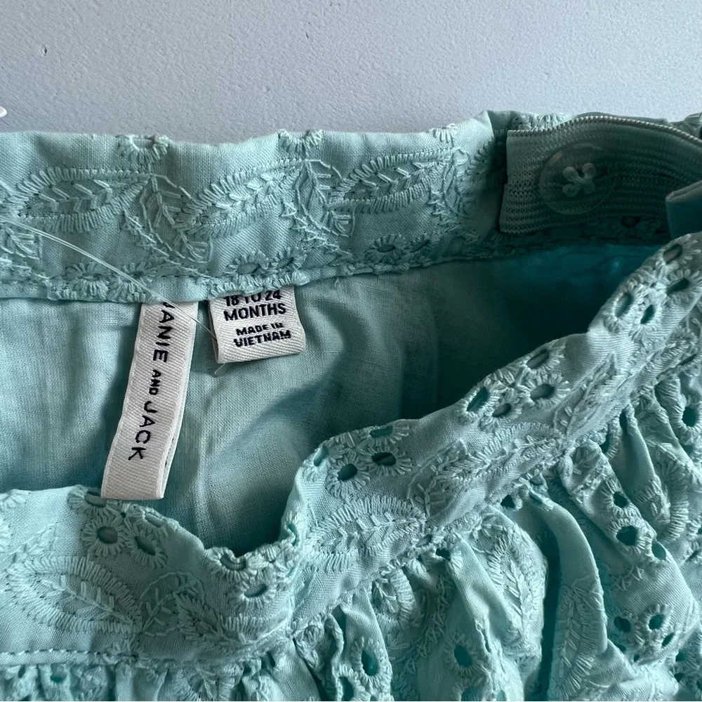 NWT JANIE AND JACK eyelet skirt size 18-24 months - Picture 3 of 6
